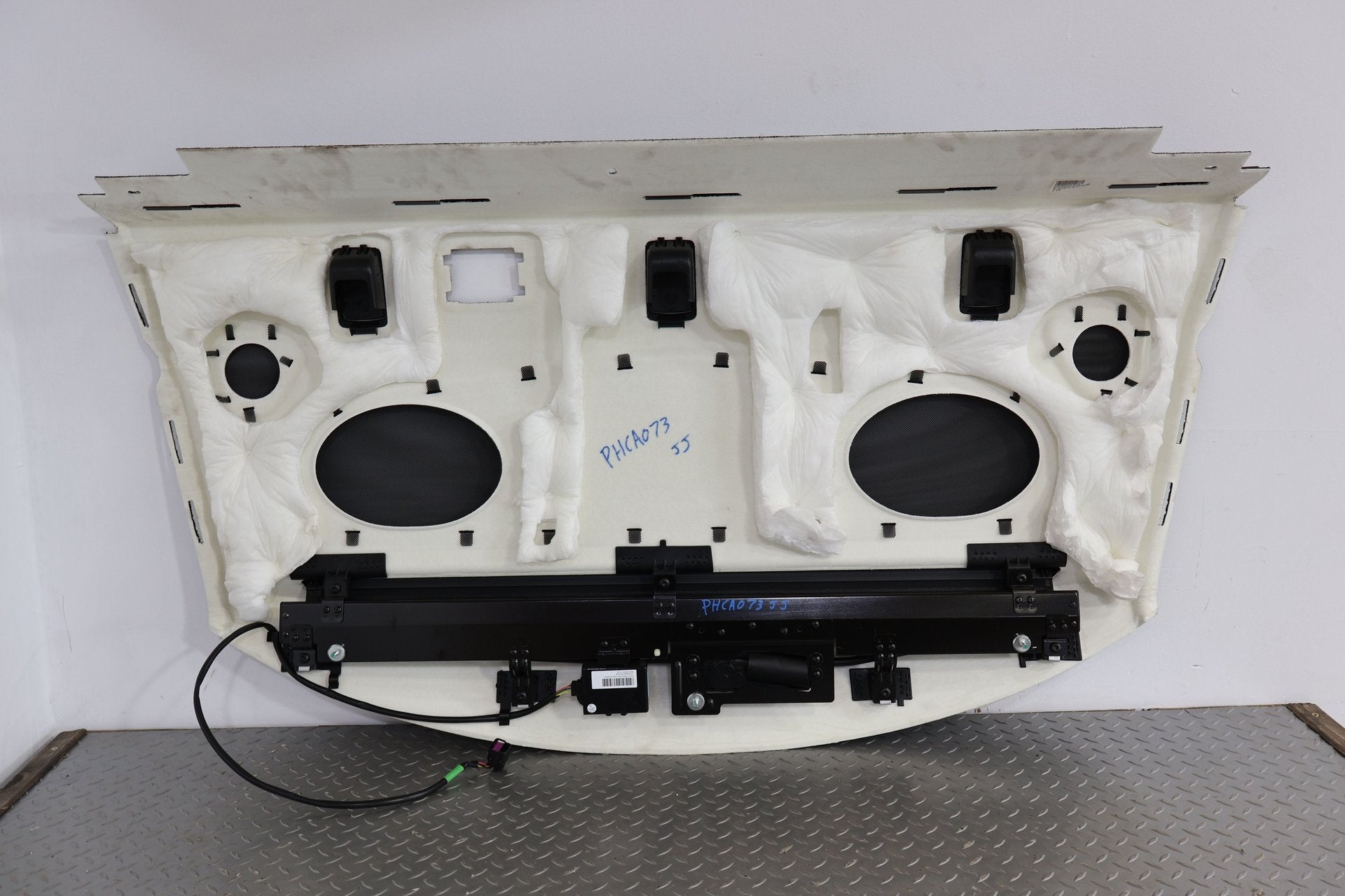 2017 Cadillac CTS- Parcel Shelf