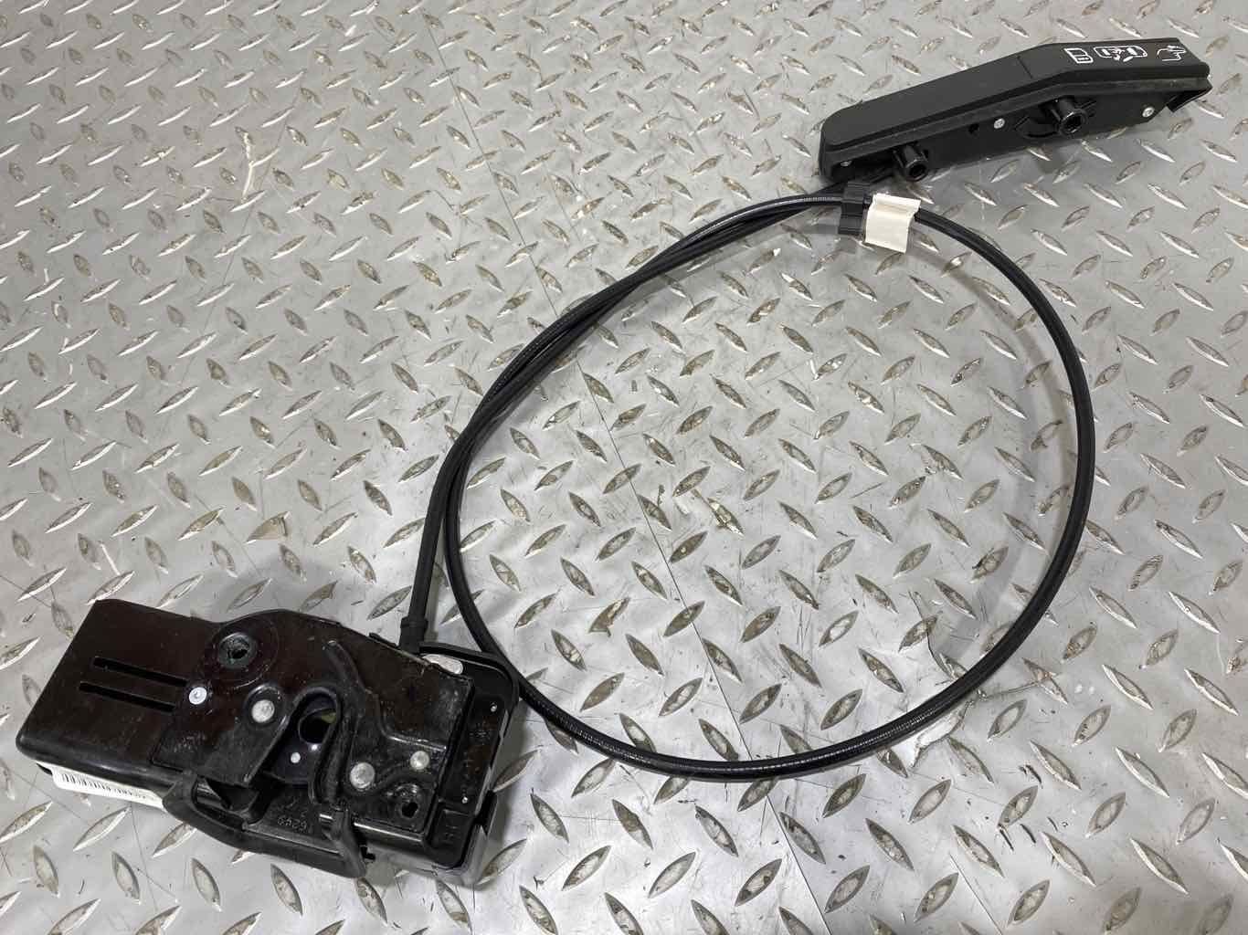 2017 Chevrolet Corvette- Right Front Door Latch
