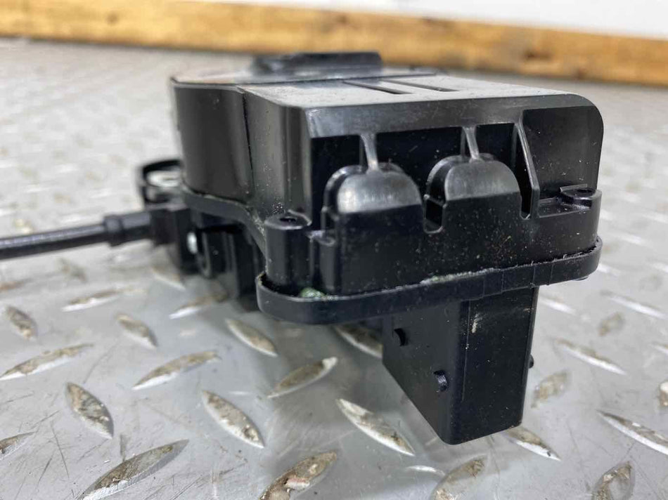 2017 Chevrolet Corvette- Right Front Door Latch