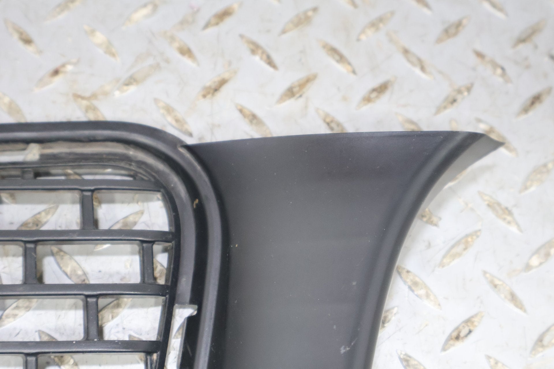 2017 Dodge Challenger- Grille