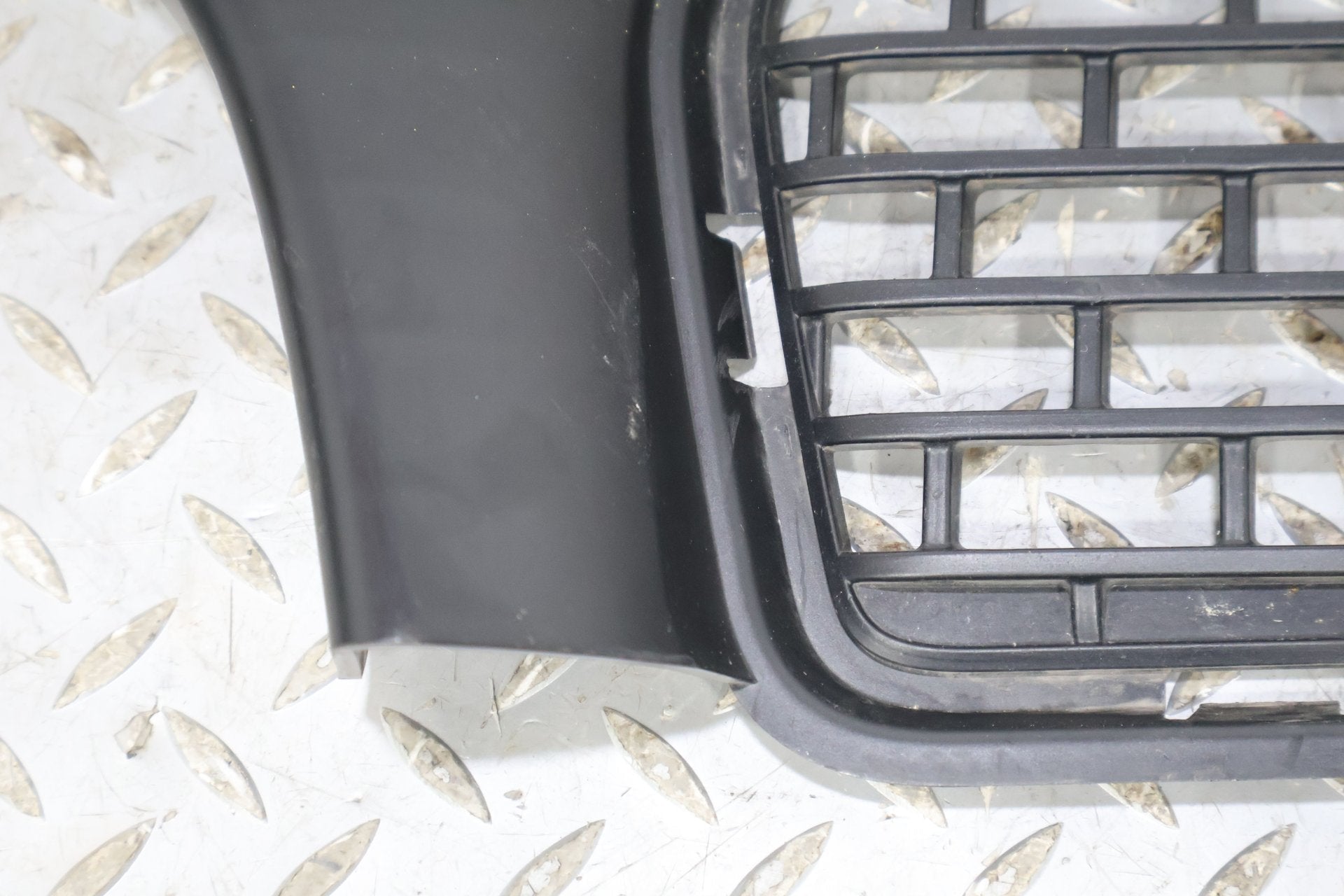 2017 Dodge Challenger- Grille