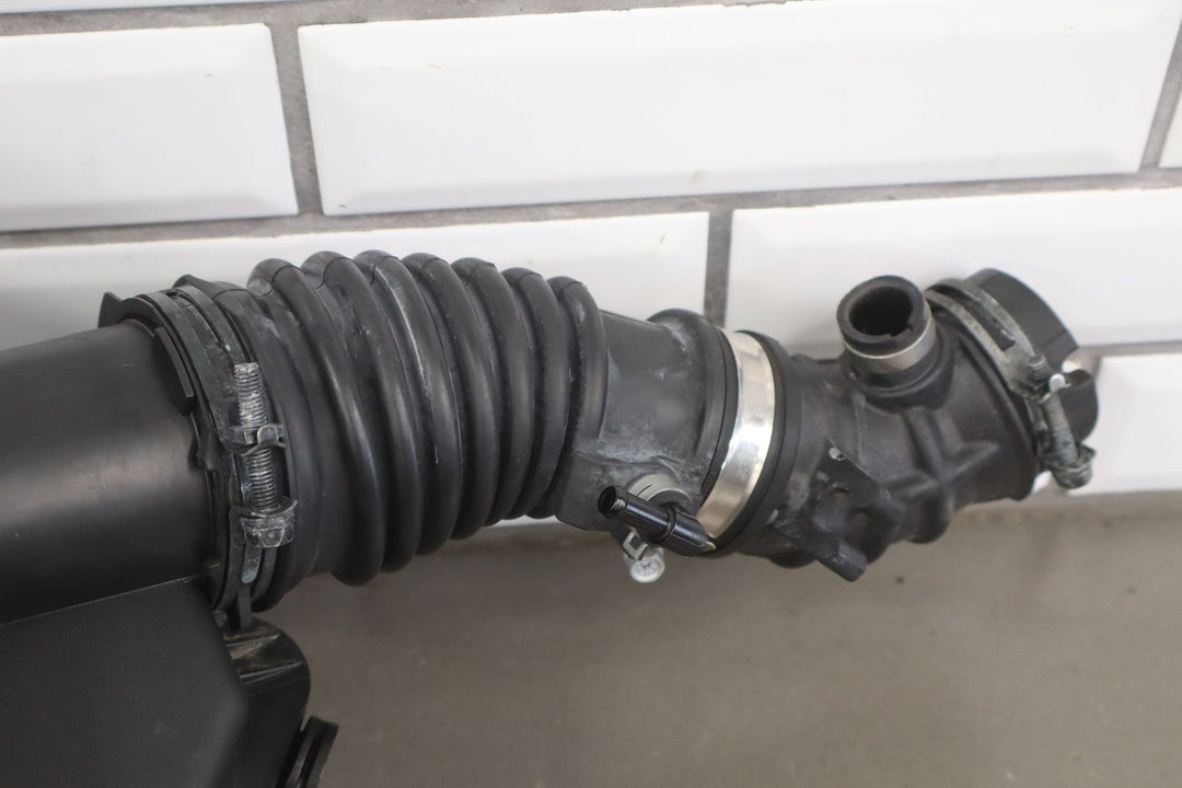 2017 Fiat 124 Spider Abarth OEM Air Cleaner Assembly See Photos