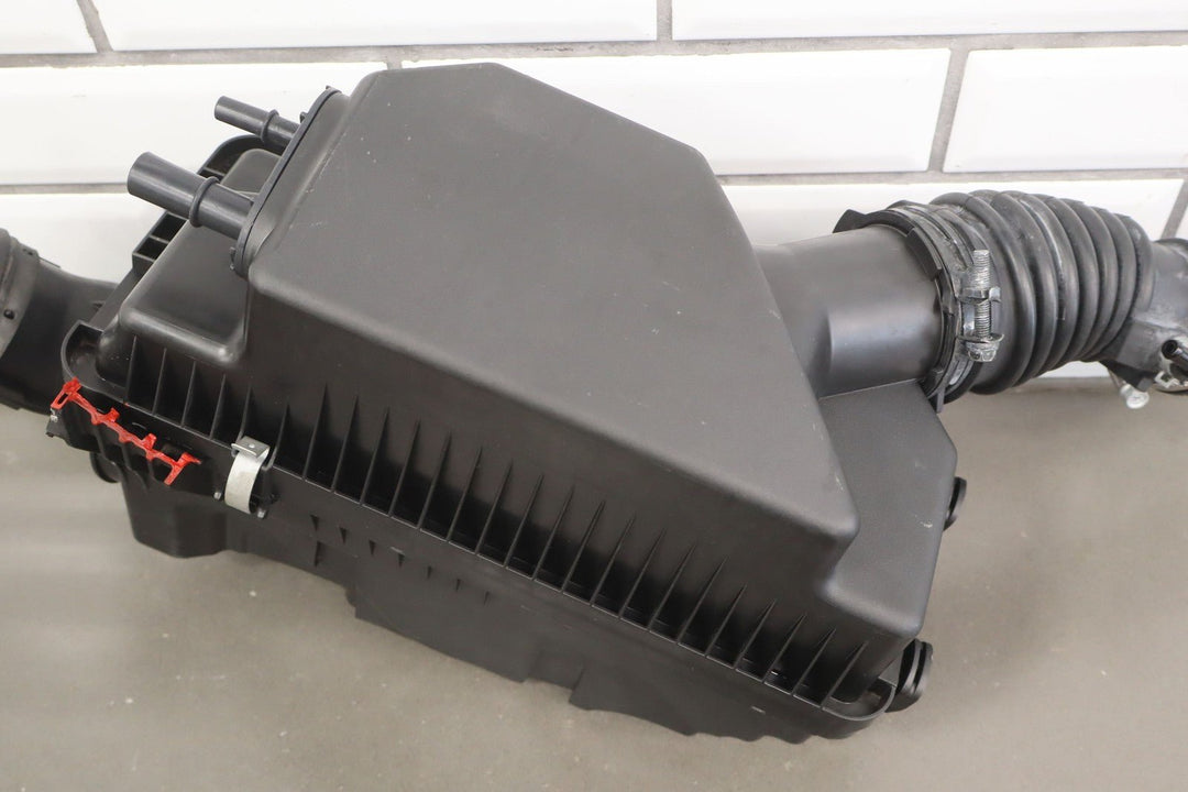 2017 Fiat 124 Spider Abarth OEM Air Cleaner Assembly See Photos