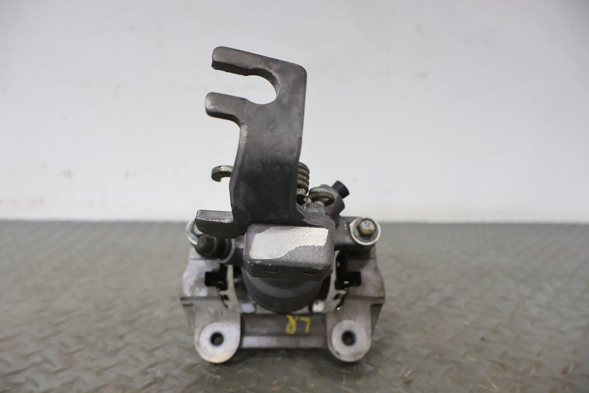 2017 Fiat 124 Spider- Caliper