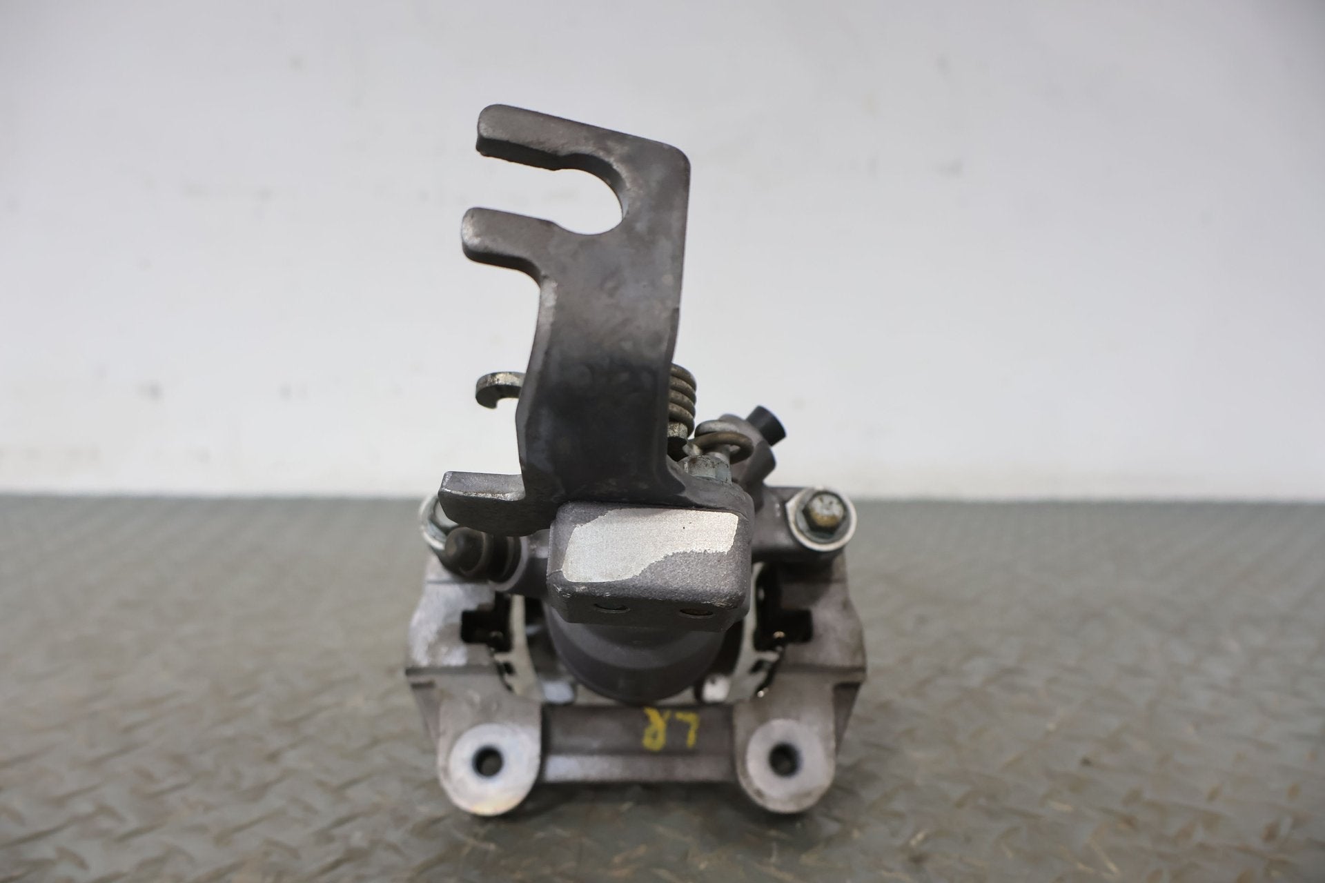 2017 Fiat 124 Spider- Caliper