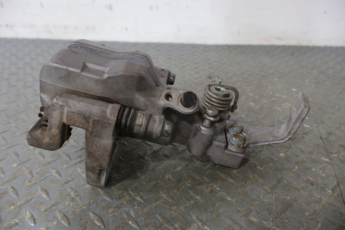 2017 Fiat 124 Spider- Caliper