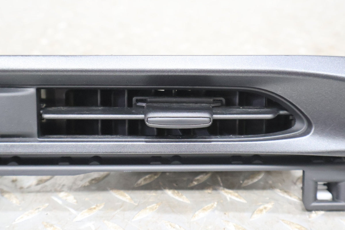 2017 Fiat 124 Spider- Dash Vent