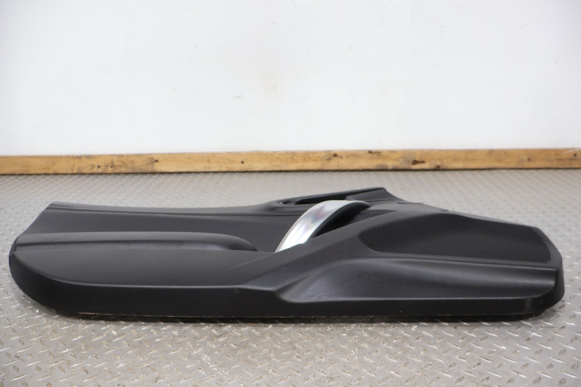 2017 Fiat 124 Spider- FRONT DOOR TRIM PANEL