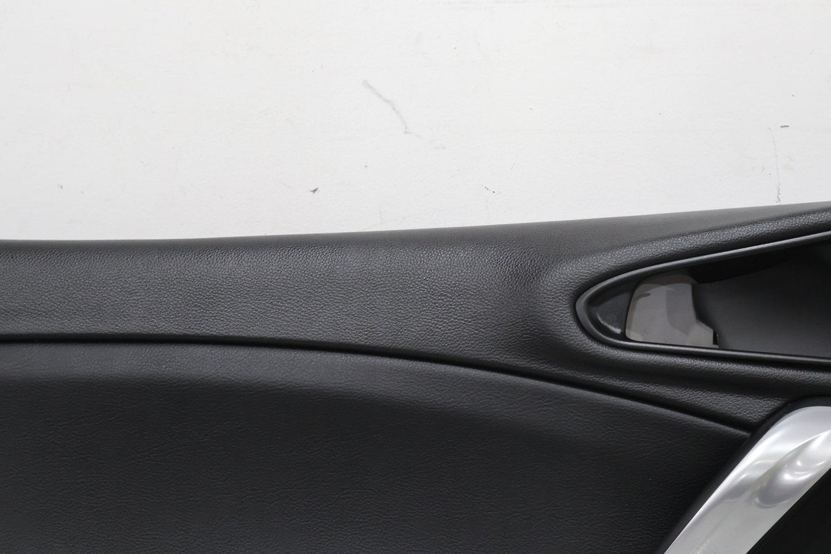 2017 Fiat 124 Spider- FRONT DOOR TRIM PANEL