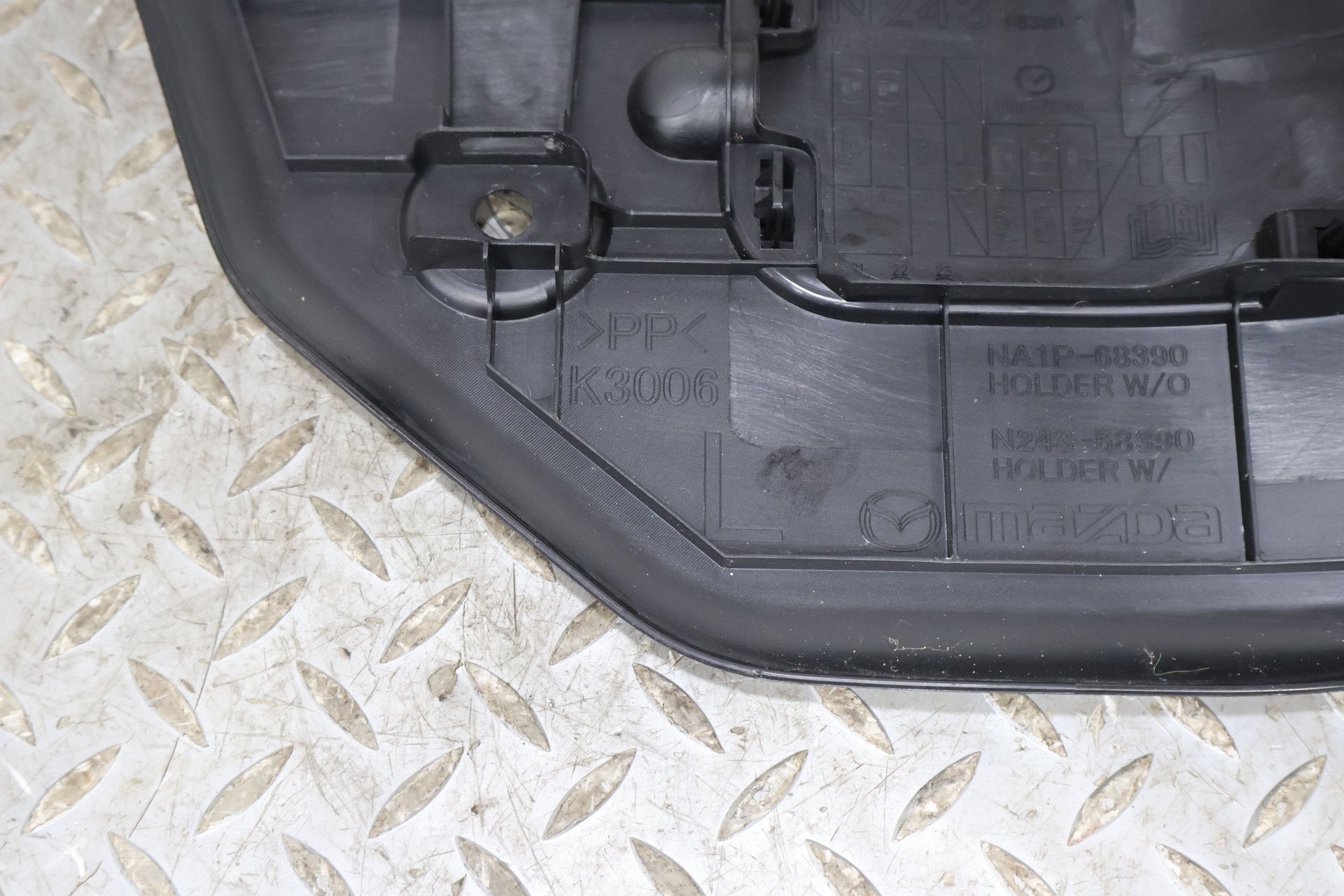2017 Fiat 124 Spider- Kick Panel