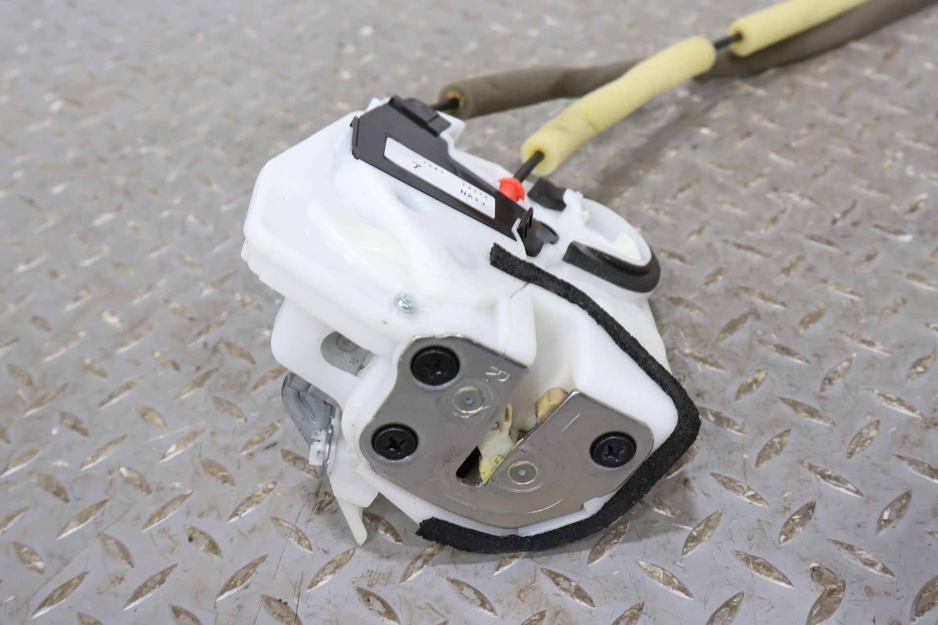 2017 Fiat 124 Spider- Right Front Door Latch