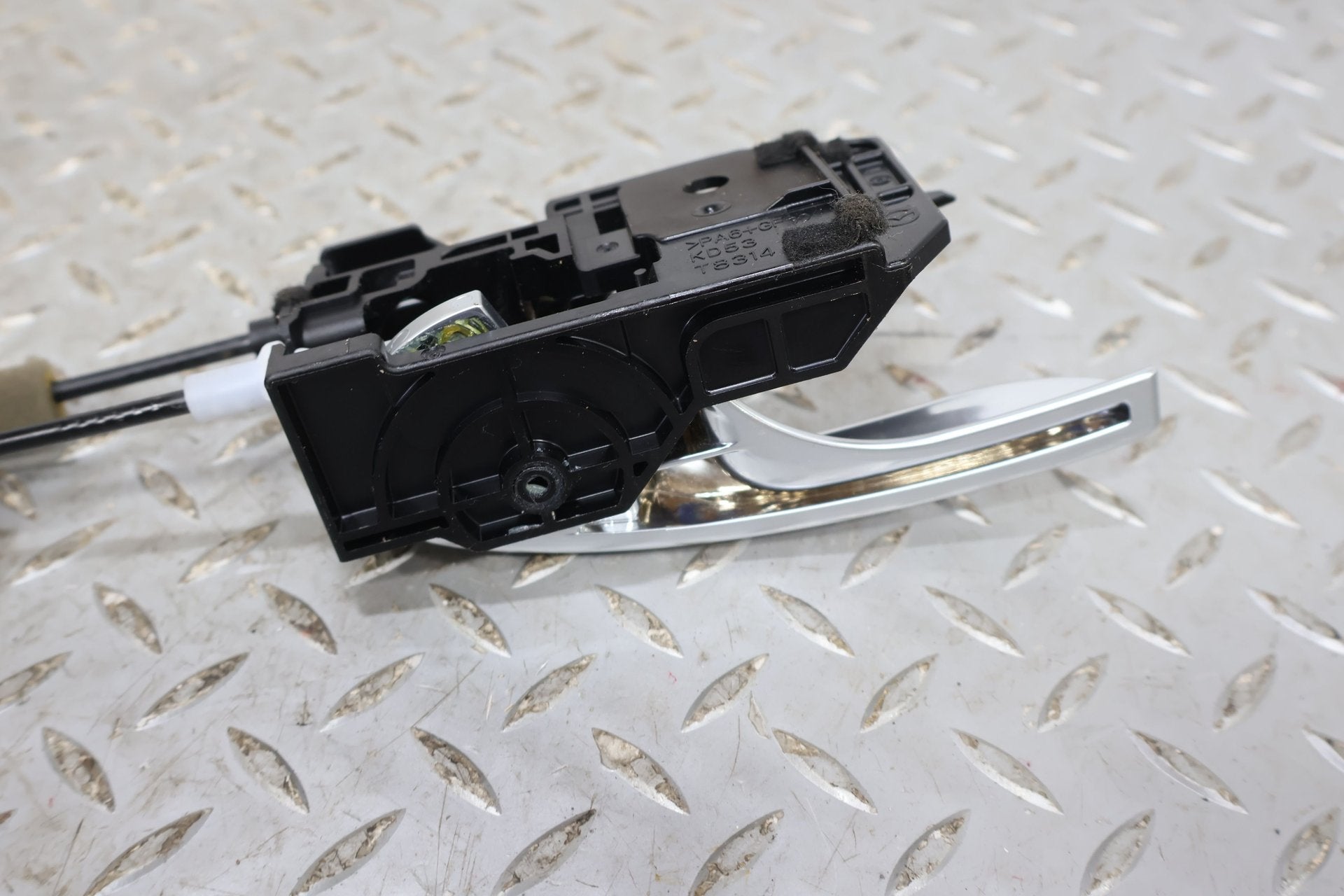 2017 Fiat 124 Spider- Right Front Door Latch