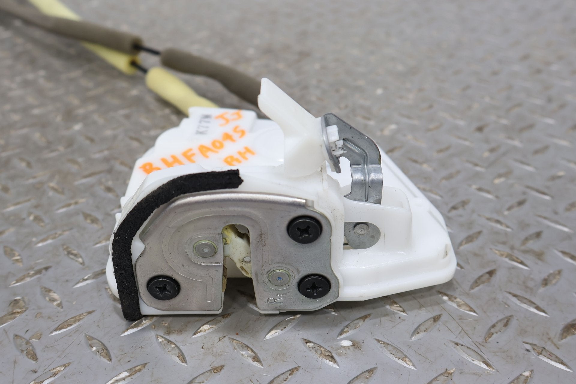2017 Fiat 124 Spider- Right Front Door Latch