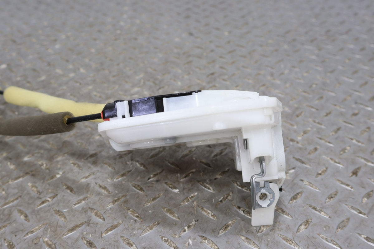 2017 Fiat 124 Spider- Right Front Door Latch