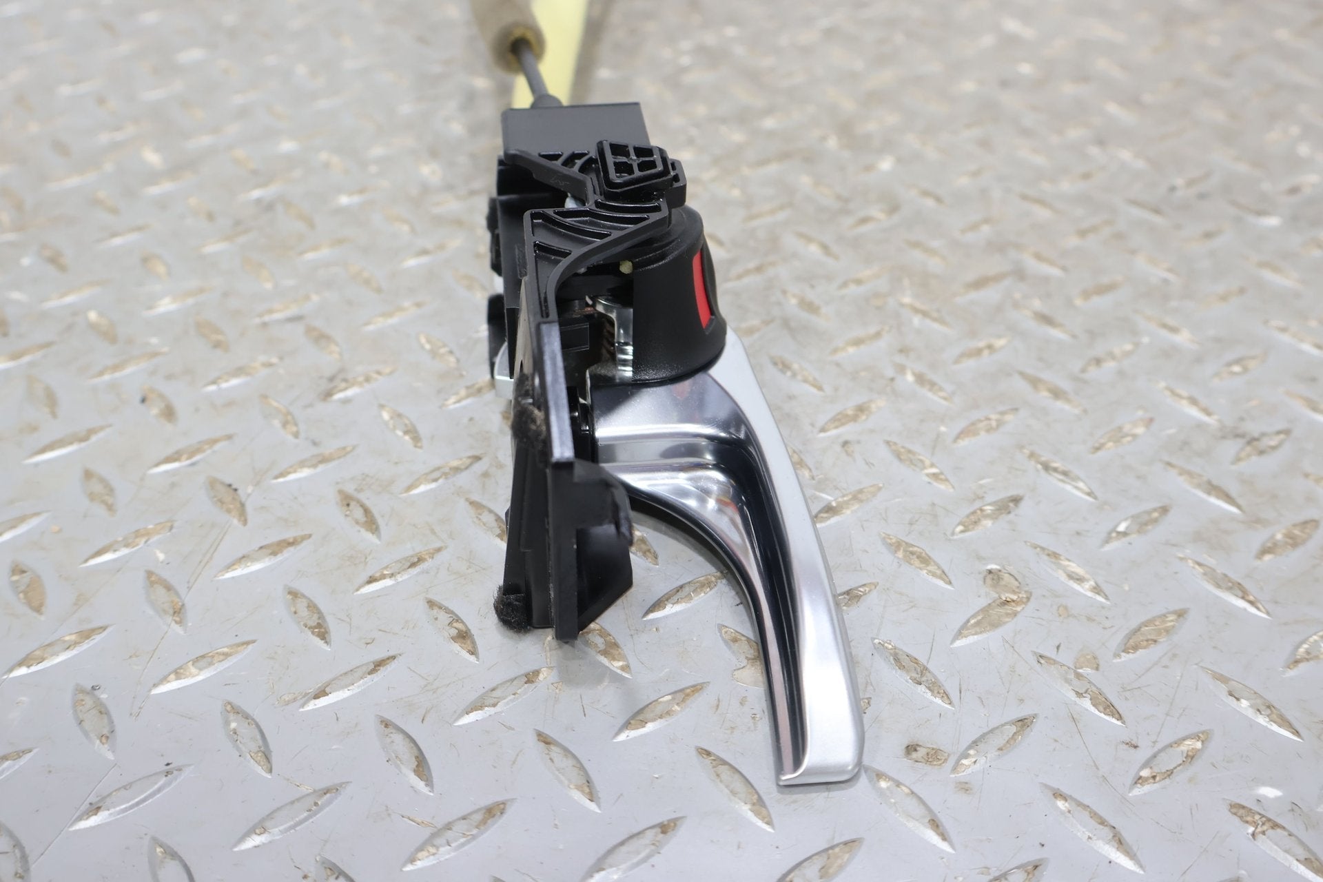 2017 Fiat 124 Spider- Right Front Door Latch