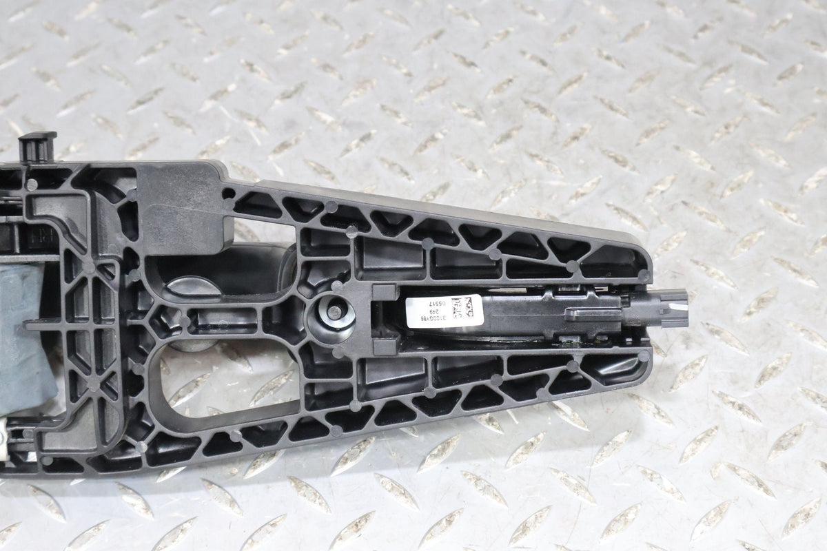 2017 Ford Mustang- Right Front Door Handle