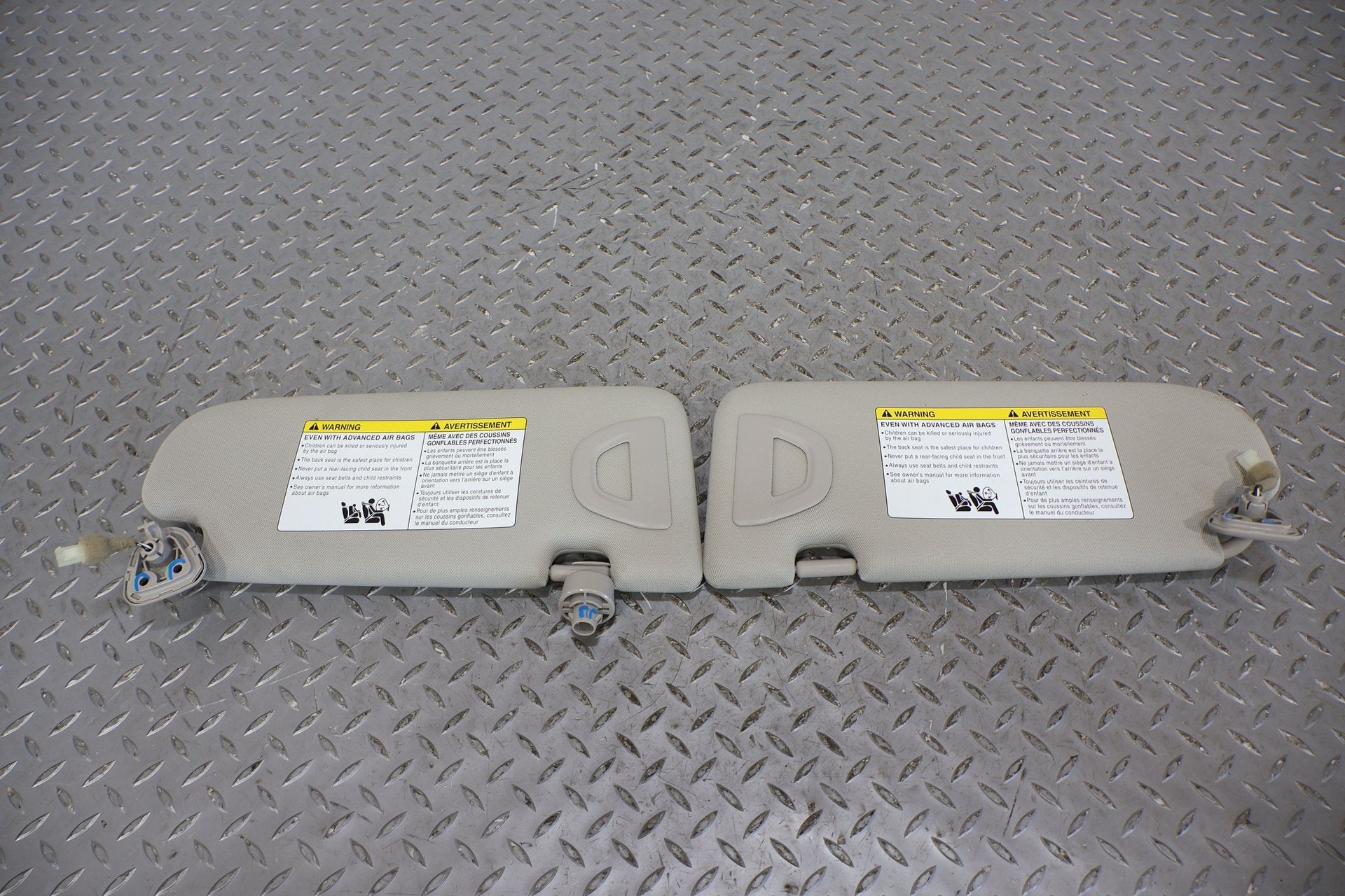 2017 Infiniti Q50- Sun Visor