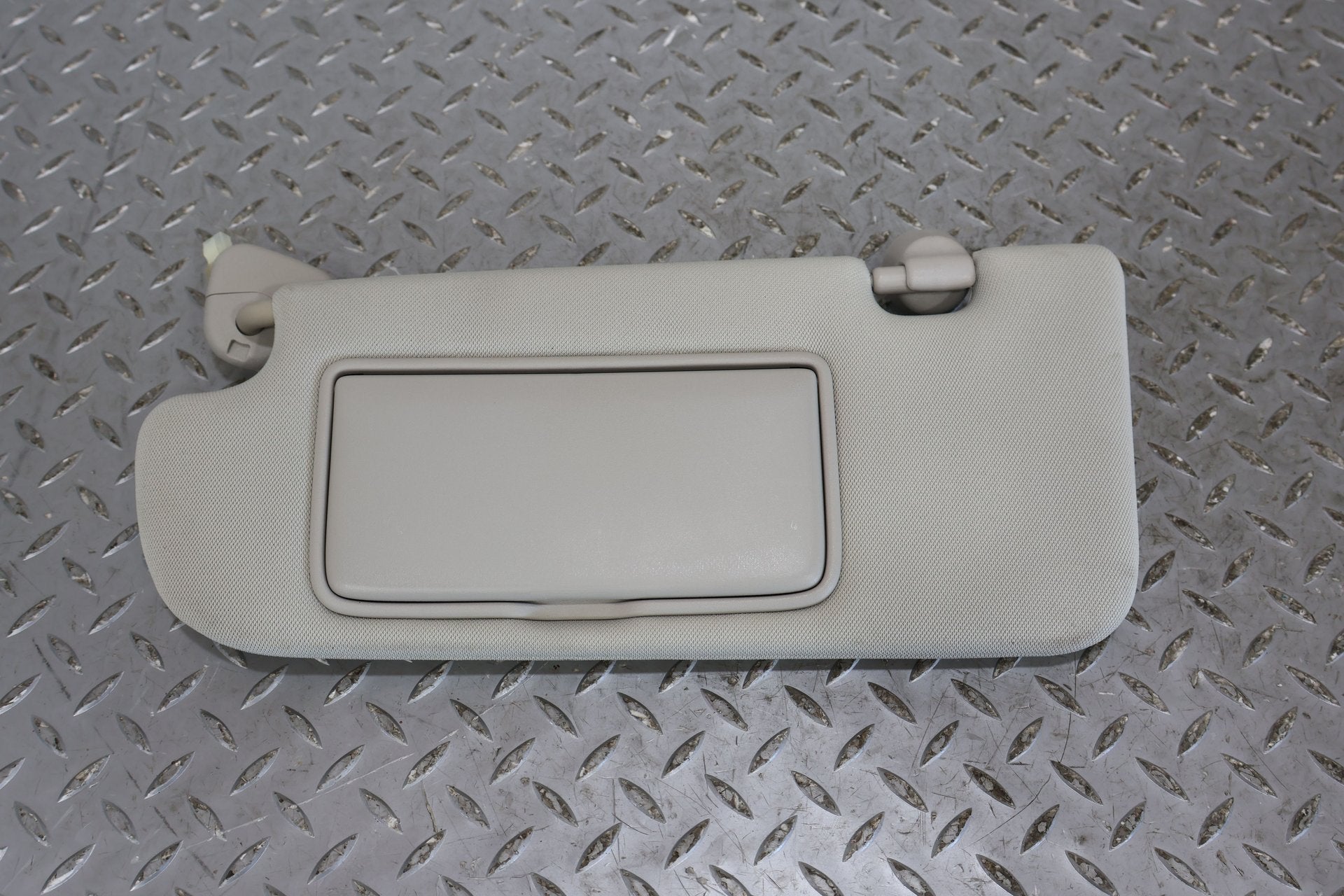 2017 Infiniti Q50- Sun Visor
