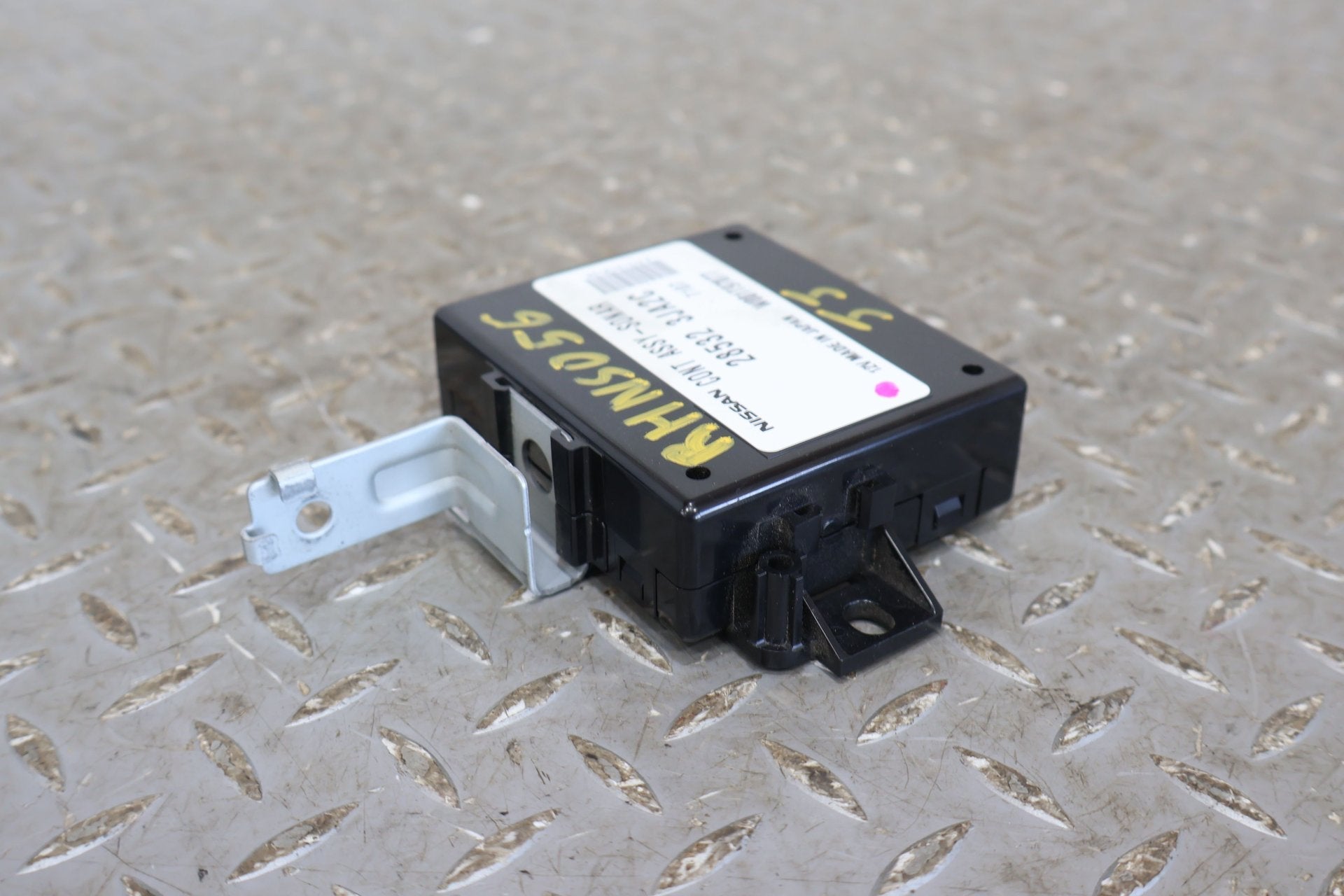 2017 Nissan Titan XD- Chassis Control Module