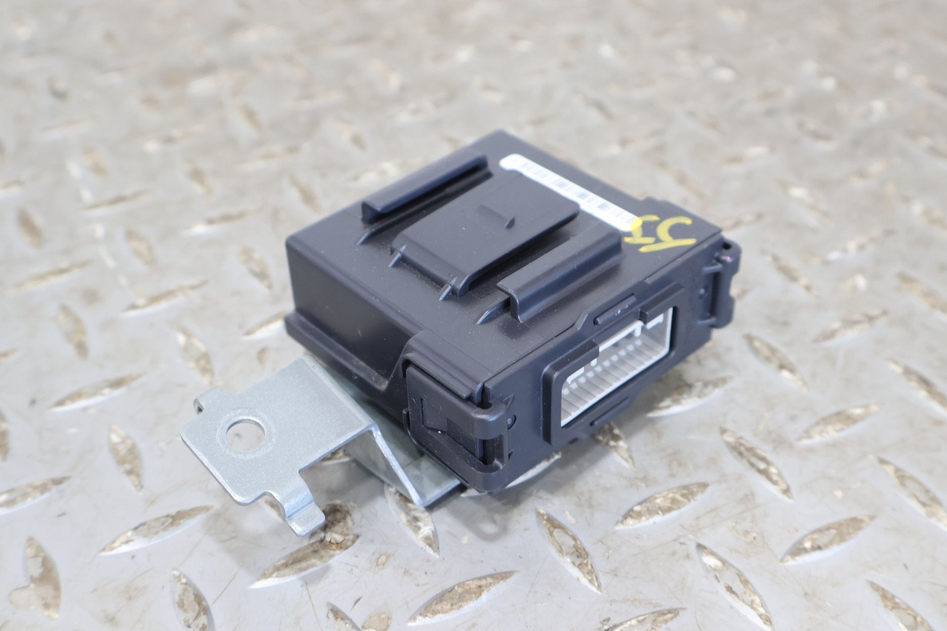 2017 Nissan Titan XD- Chassis Control Module