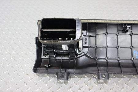 2017 Nissan Titan XD- Dash Vent