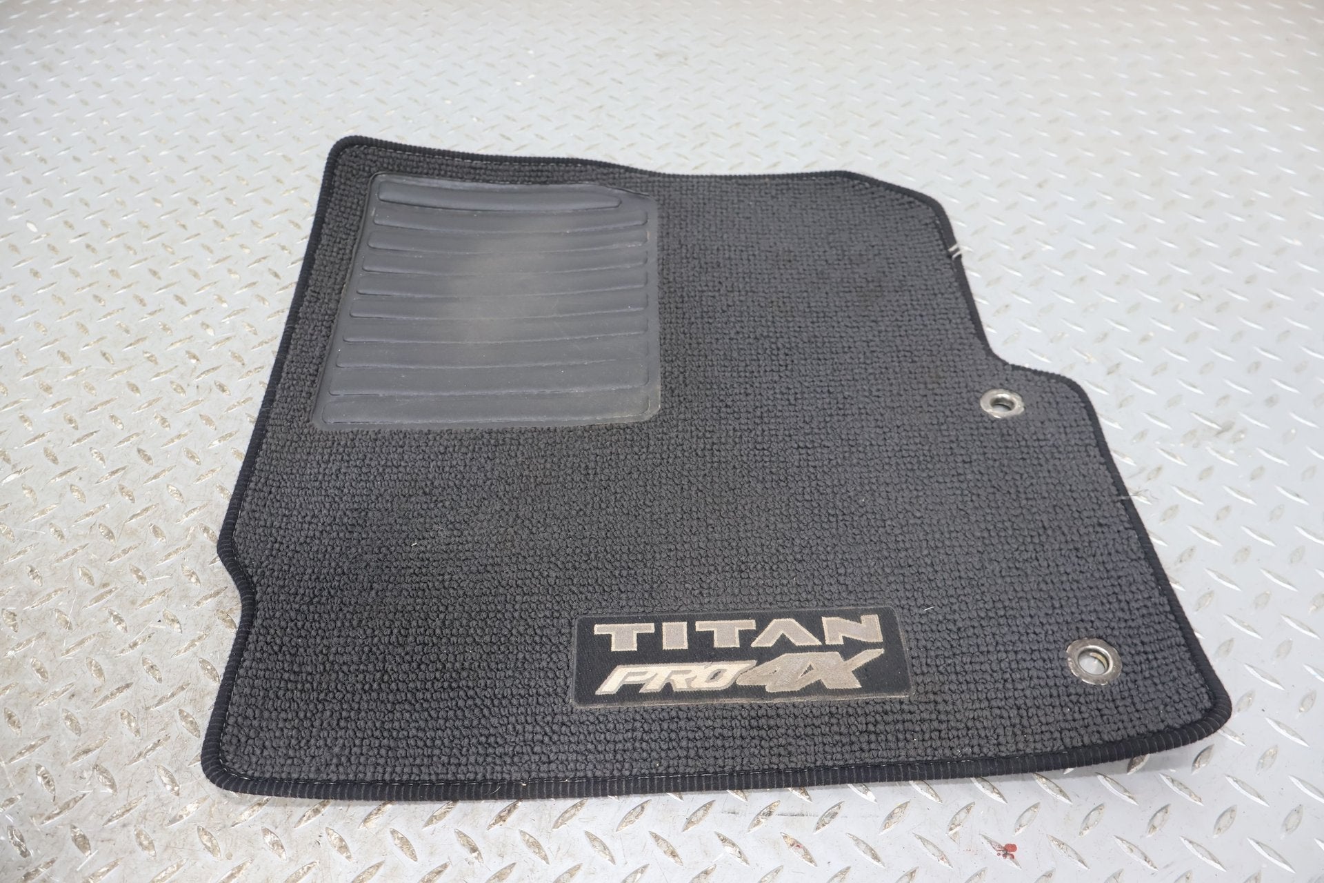 2017 Nissan Titan XD- Floor Mats
