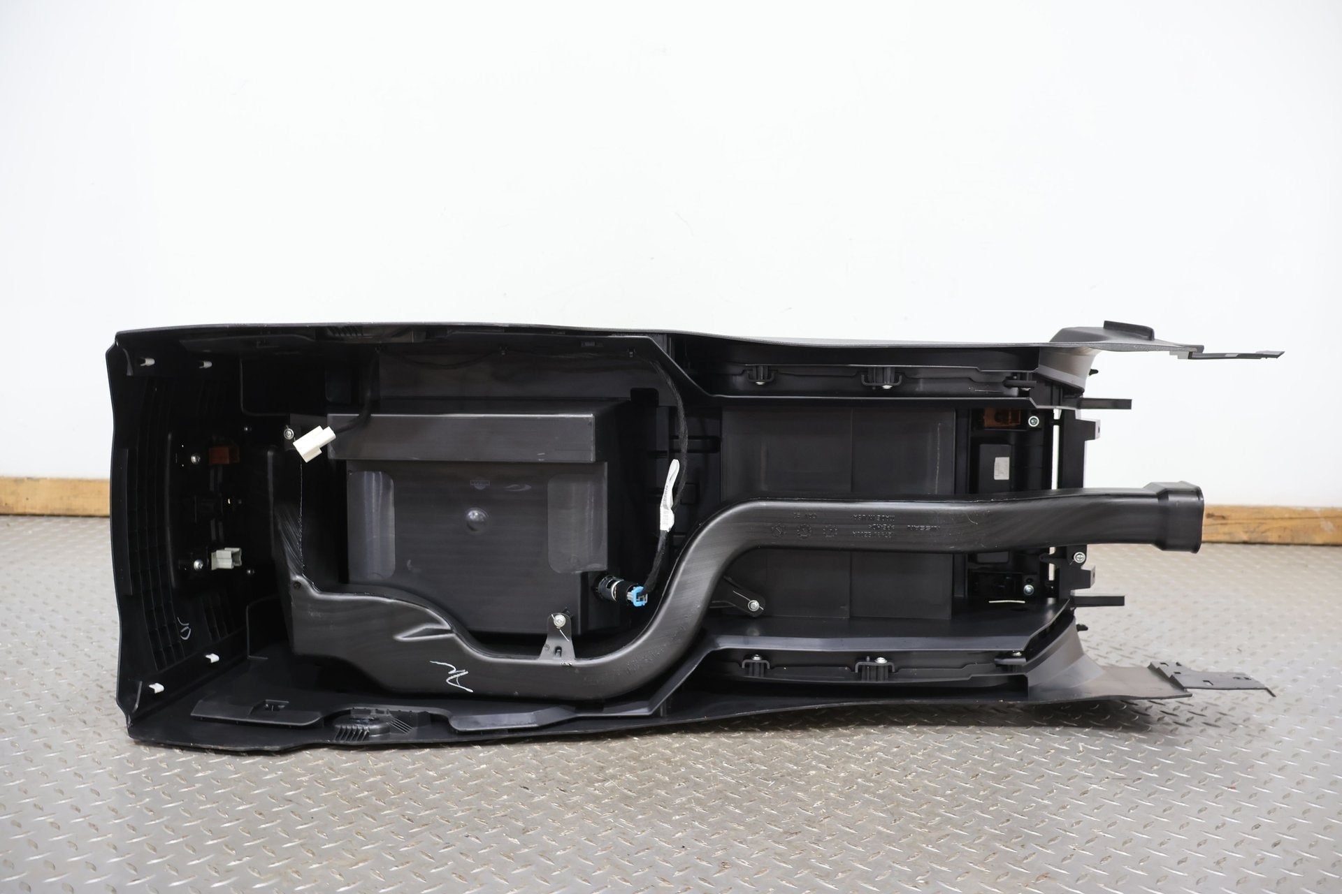 2017 Nissan Titan XD- Front Console