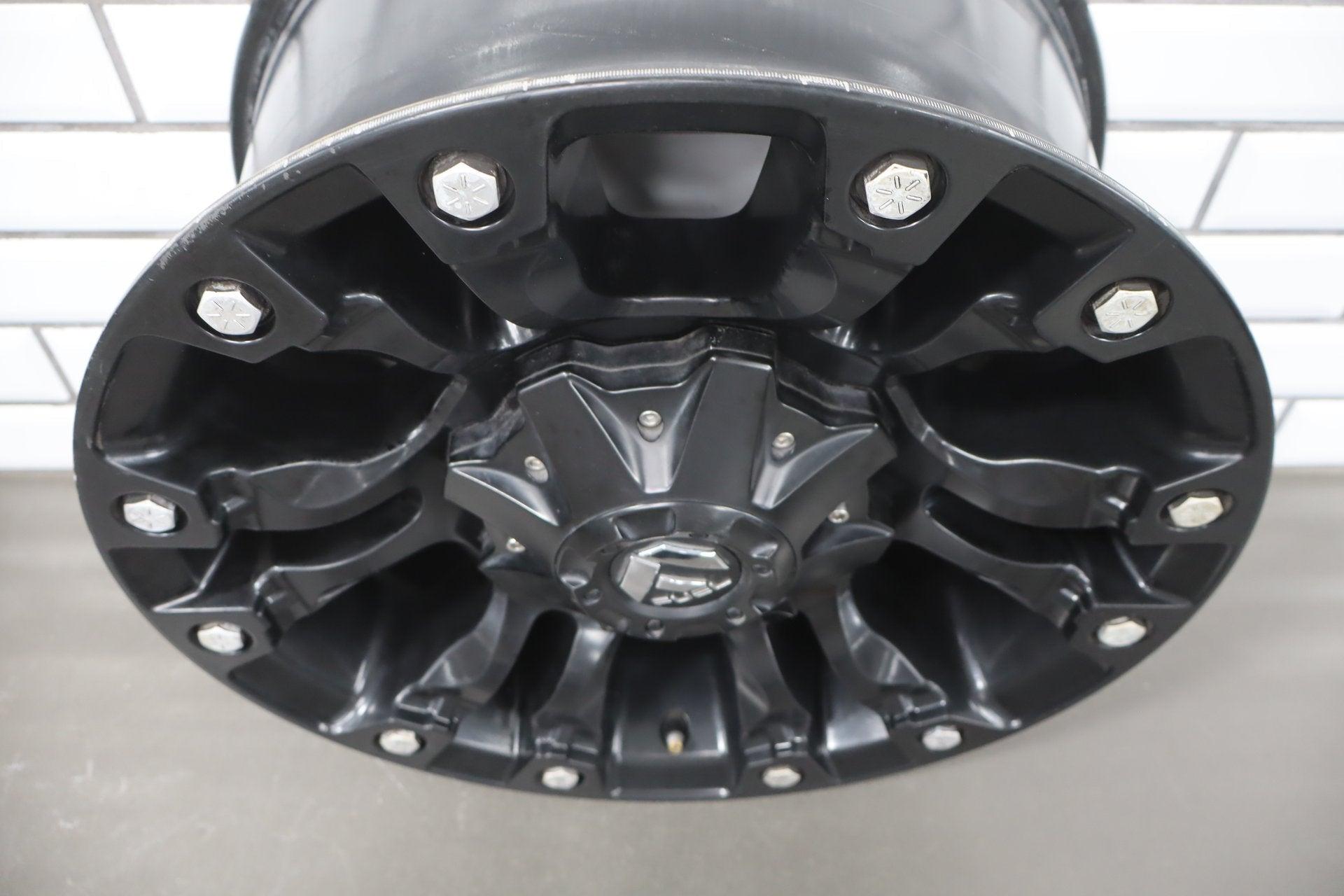 2017 Ram 2500 Fuel Off-Road D560 Wheels/Rims (2) 18x9 et20