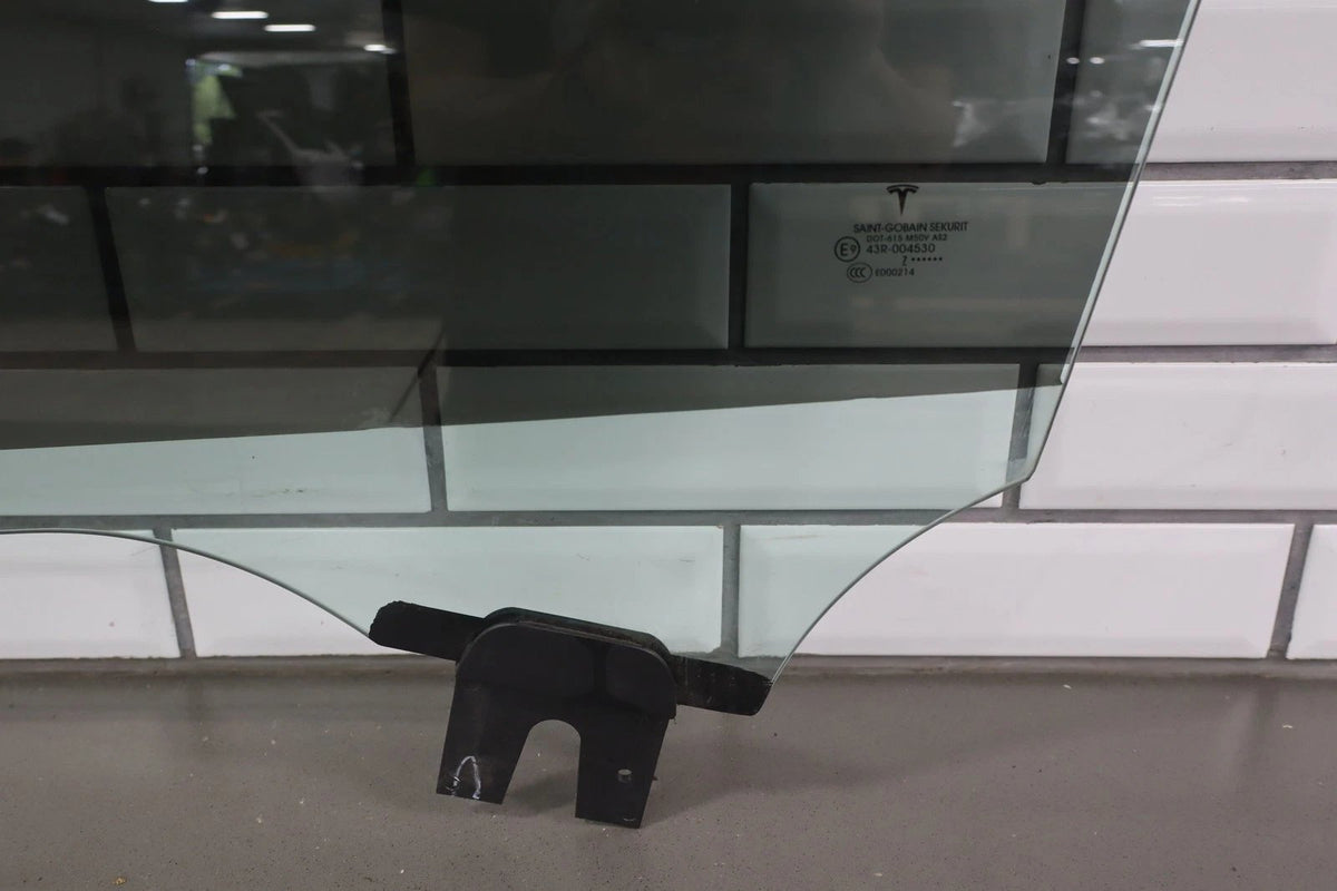 2017 Tesla X Left Front Door Window OEM Genuine