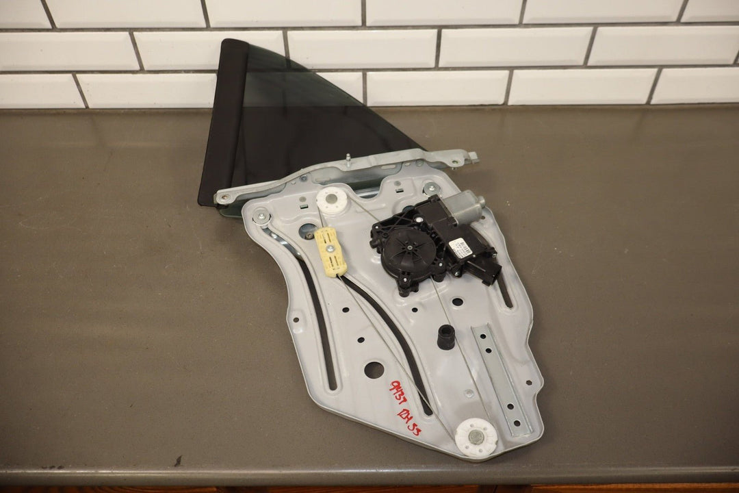 2018 - 2022 Chevrolet Camaro Right Quarter Window with Regulator OEM