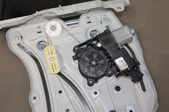 2018 - 2022 Chevrolet Camaro Right Quarter Window with Regulator OEM
