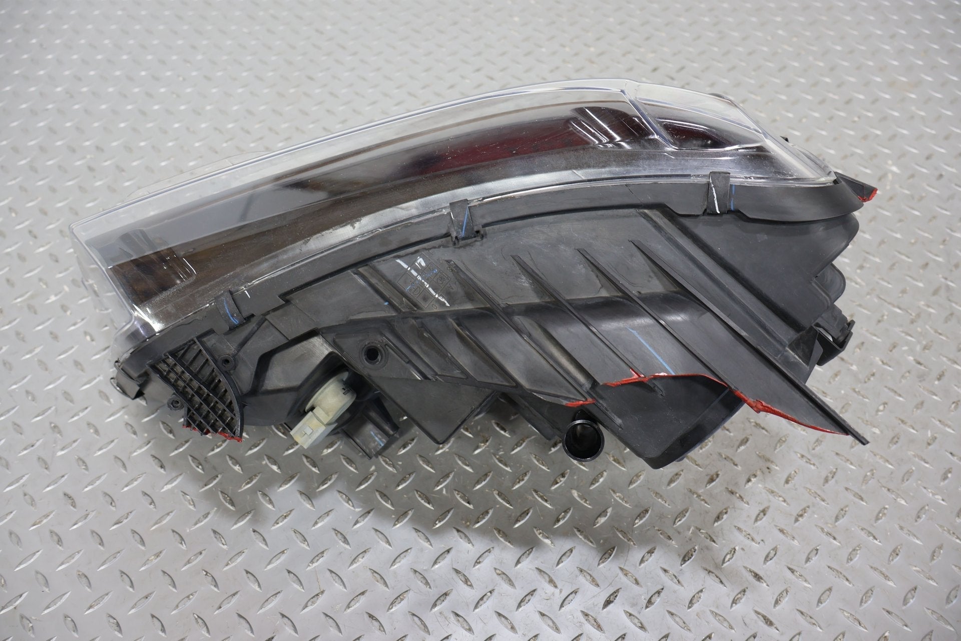 2018 Chevrolet Camaro- Right Headlamp