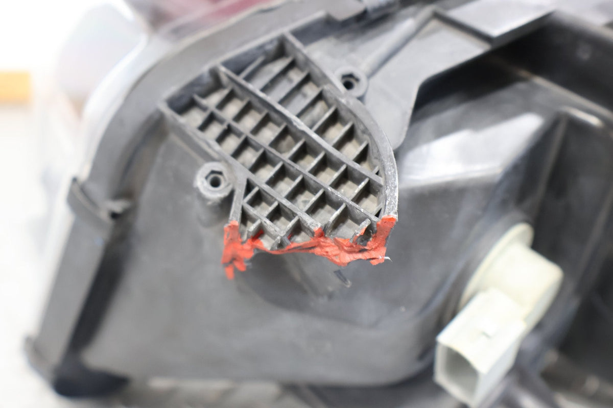 2018 Chevrolet Camaro- Right Headlamp