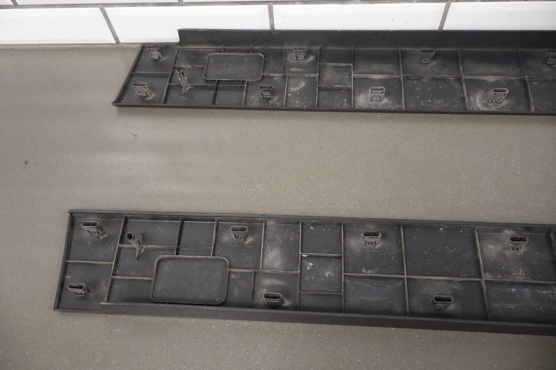 2018 Chevy Colorado Extended Cab Long Bed Trim Moldings Top Pair Left/Right