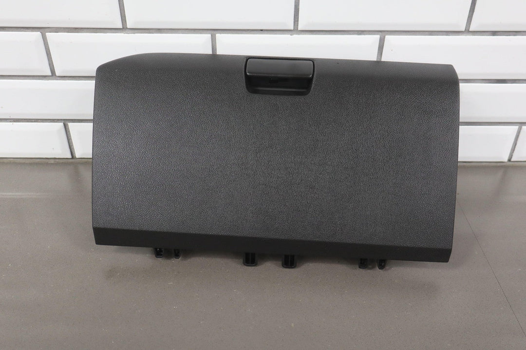 2018 Chevy Colorado OEM Glove Box Compartment (Jet Black H0U)