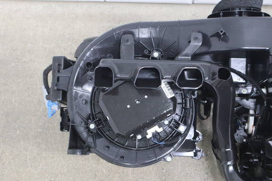 2018 Chrysler Pacifica Hybrid OEM Heater Housing Heater Box Assembly