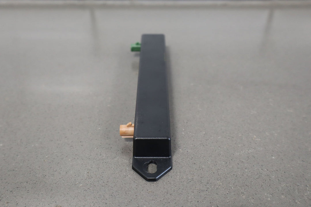 2018 Chrysler Pacifica Wifi Antenna Control Module 68306857AA