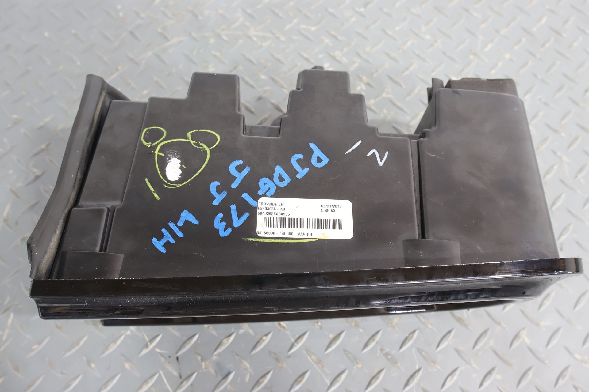2018 Dodge Challenger- TAIL LIGHT ASSEMBLY