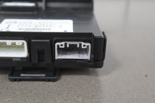 2018 Fiat 124 Spider BCM Body Control Module OEM DB4G67560B