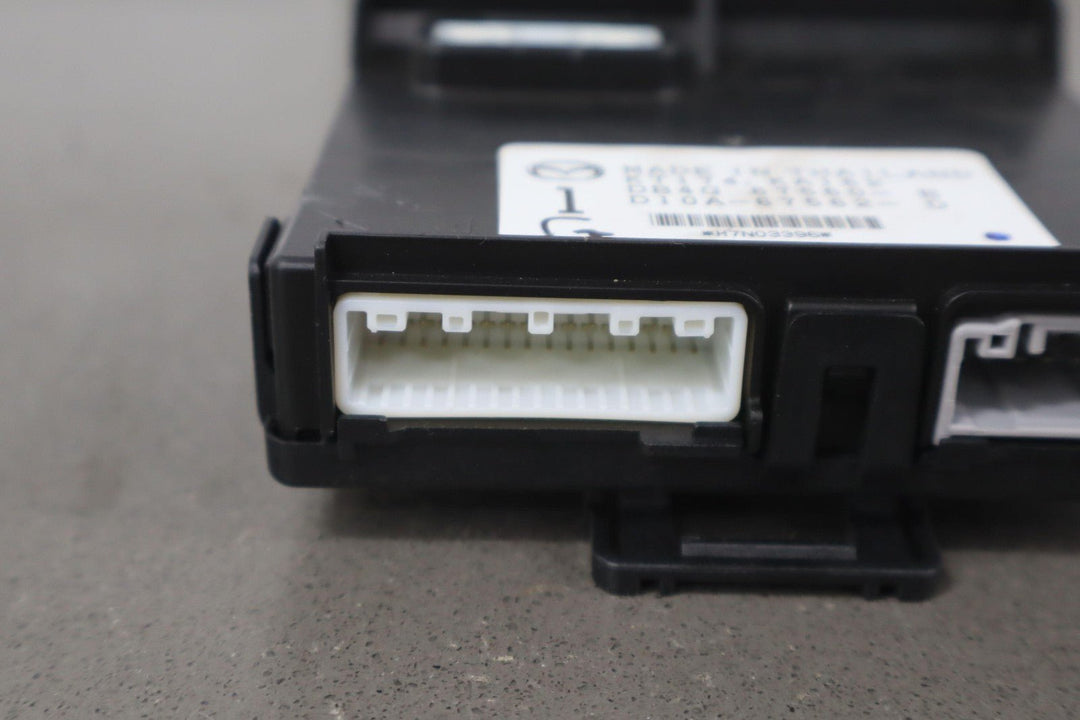 2018 Fiat 124 Spider BCM Body Control Module OEM DB4G67560B