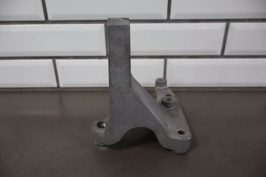2018 Fiat 124 Spider Pair Left / Right Engine Mount Brackets OEM