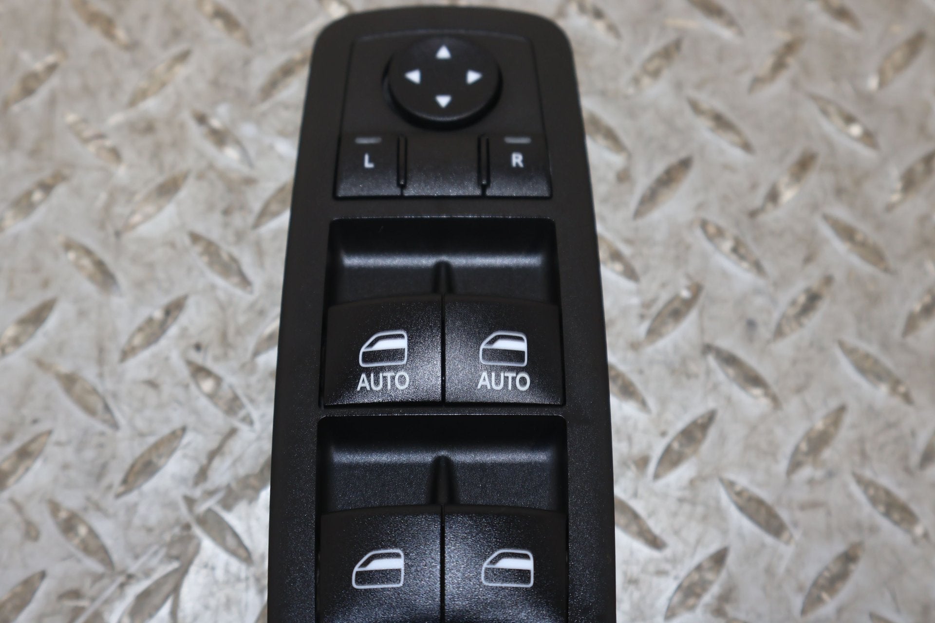 2018 Jeep Grand Cherokee- Front Door Switch