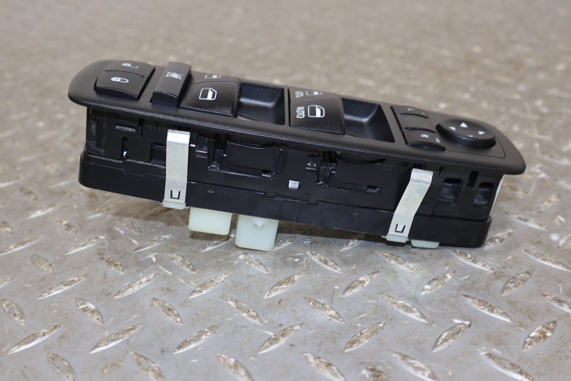 2018 Jeep Grand Cherokee- Front Door Switch