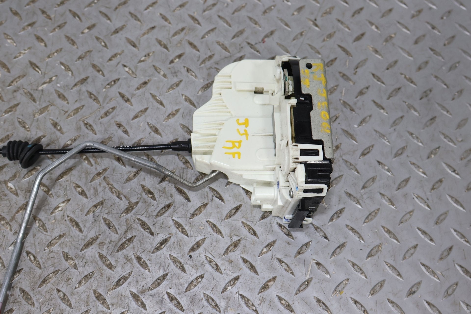 2018 Jeep Grand Cherokee- Right Front Door Latch