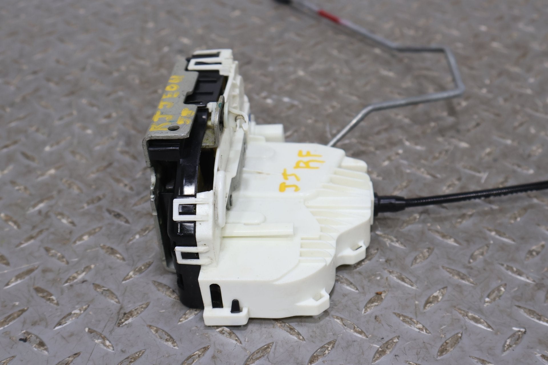 2018 Jeep Grand Cherokee- Right Front Door Latch