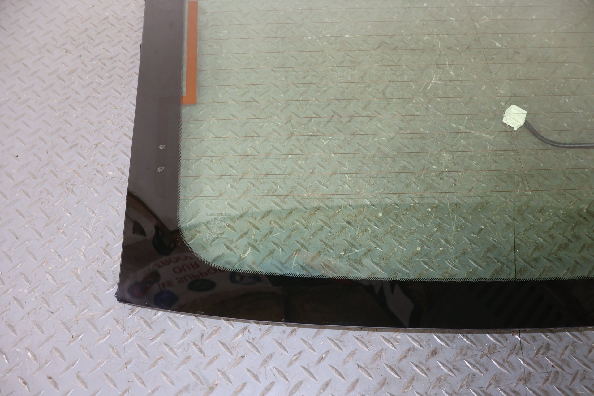 2018 Lexus LC500- Back Door Glass