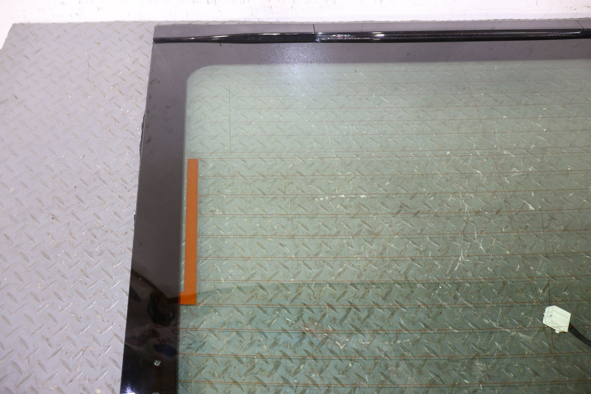 2018 Lexus LC500- Back Door Glass