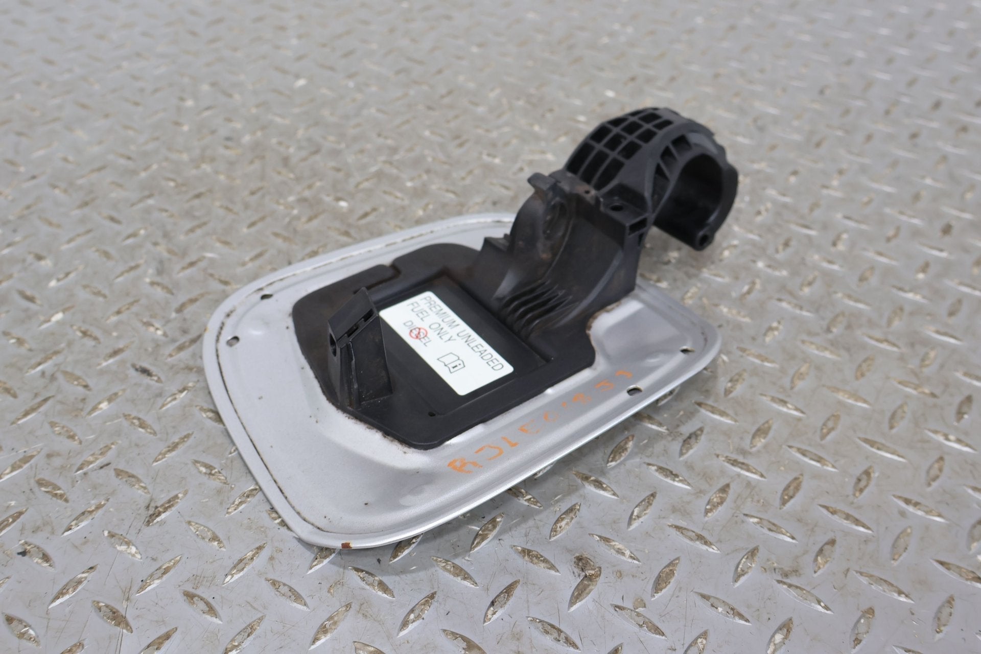 2018 Lexus LC500- Fuel Filler Door