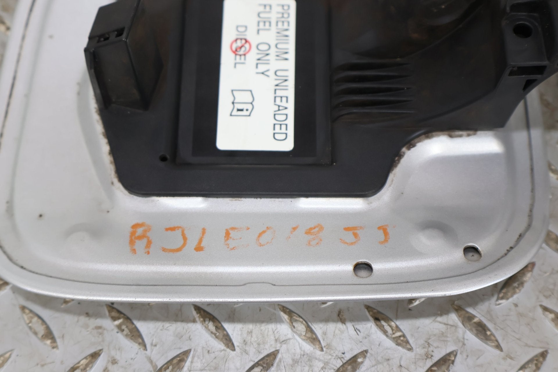 2018 Lexus LC500- Fuel Filler Door