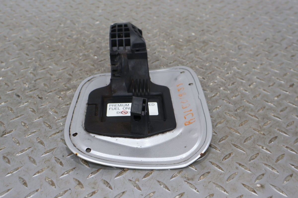 2018 Lexus LC500- Fuel Filler Door